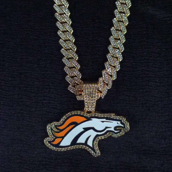 NFL Denver Broncos 20 Inch Necklace Pendant Cuban Chain Link Football Jewelry - Picture 4 of 6